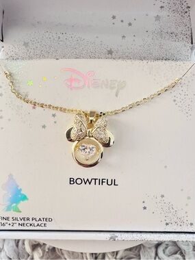Disney Bowtiful Gold Bow Minnie Pendant Necklace. New